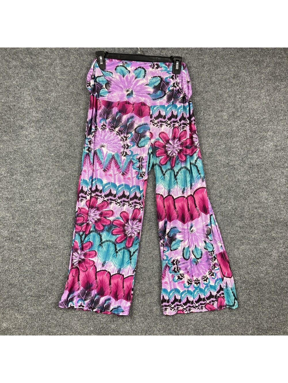 Snow Love Womens Medium/Large Purple Pattern Elastic Waist Flowy Crop Pants NWT